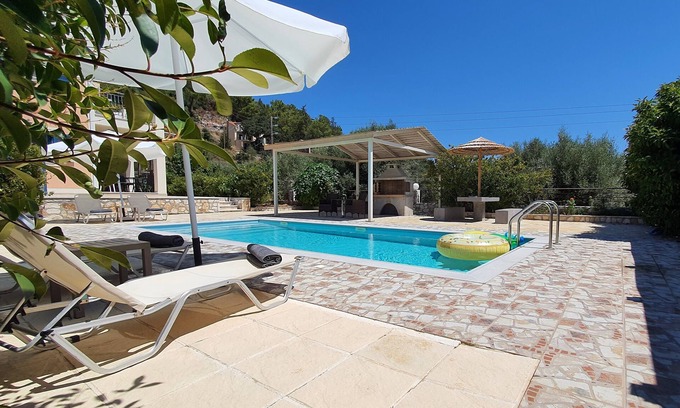 Agia Efimia Villa | Exclusive Villa, Private Pool, No car rental necessary, Privacy, Top Equipment
