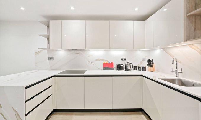 Camden Town Apartment | Executive 1 & 2 Bed Apartments in the Heart of London, Free WiFi by City Stay London