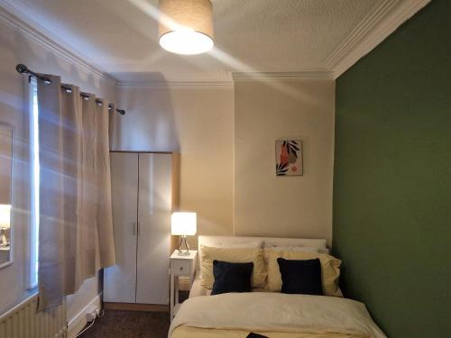 Wallsend House | Executive 2-Bedroom House in Wallsend