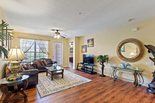 Florida Central Atlantic Coast Apartment | Executive 3 Bedroom Villa at Universal,Convention Center, Vista Cay