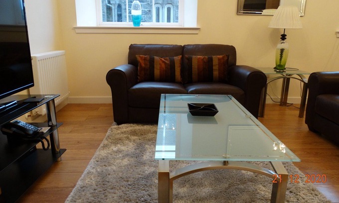 Aberdeen West End Apartment | Executive apartment, 2 bedrooms and 2 bathrooms., quiet but near city centre