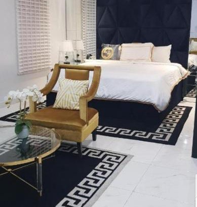 Lekki Phase 1 Hotel | EXECUTIVE HOME
