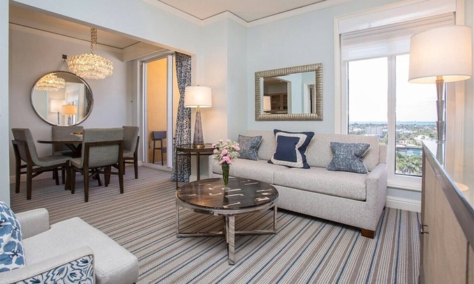 Key Biscayne House | EXECUTIVE RESIDENCE at The Ritz-Carlton Key Biscayne