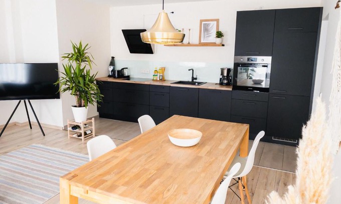 Detmold-Nord Apartment | Exklusiv 72qm FeWo im Herzen Detmolds, Terrasse und kostenloser Parkplatz
