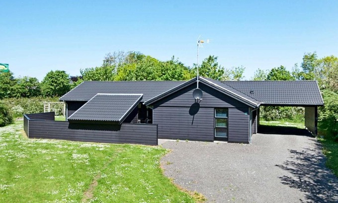 Jegum House | Exotic Holiday Home in Oksb l with Sauna