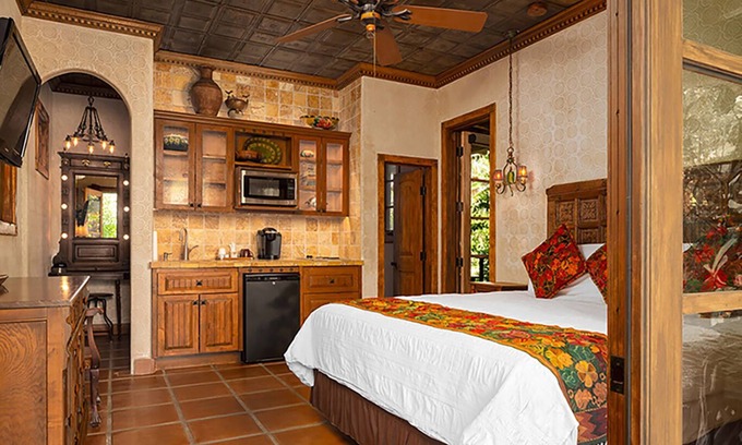 Old Las Palmas House | Exotic Spanish Estate Sleeps 10, Saltwater Pool, Gardens, Romantic, Private