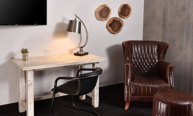 Broken Arrow Hotel | Expanded 2 Queen w/Sofa, Stoney Creek Broken Arrow, Living Area