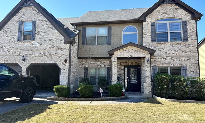 Lithonia House | Expansive Oasis: Tranquil Retreat Space Near Stone Mountain & Vibrant Atlanta!
