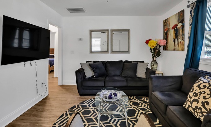 Collier Heights House | Experience a luxury stay here at Zanzibar Living