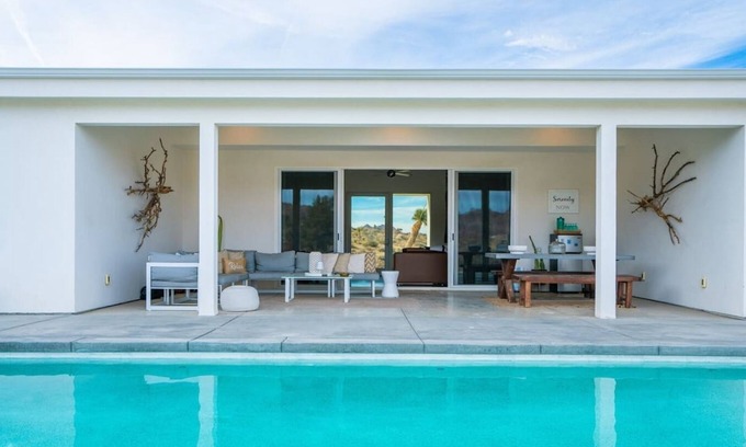 Joshua Tree Villa | Experience Desert Serenity: Gateway to Joshua Tree