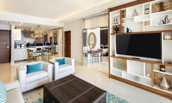 Cabo San Lucas Apartment | Experience luxury in Los Cabos! All that you need is in this 2 bedroom suite.