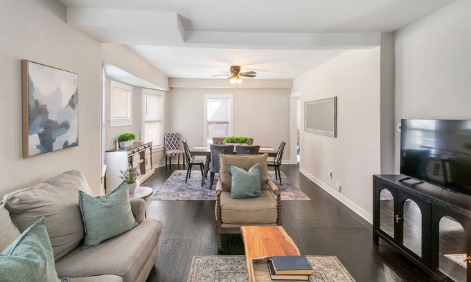 Libertyville House | Experience Modern Living & Short Walk to Downtown