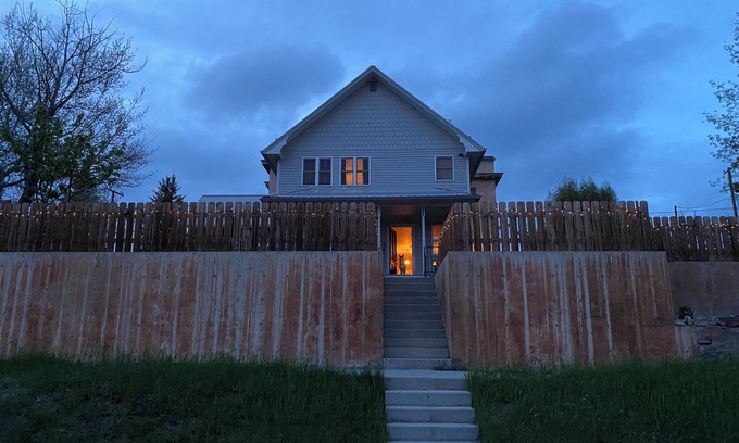 Philipsburg House | Experience Philipsburg in a beautiful 4-bedroom home right in the heart of town!