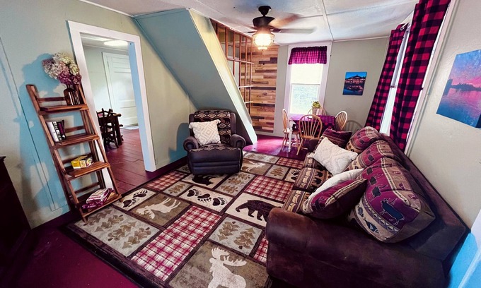 Caroga Lake Cabin | Experience the ADK’s @ Caroga Lake rustic camp-beach, golf, hike, concerts, bike