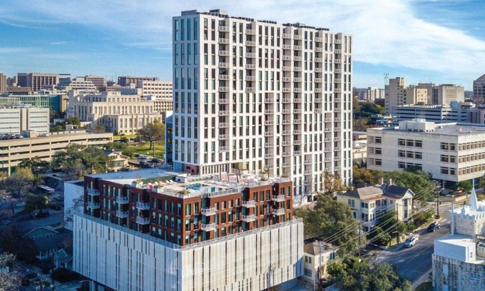 Civic District Resort | Experience the Best of Austin at Wyndham Austin – 1 Bd. Dlx