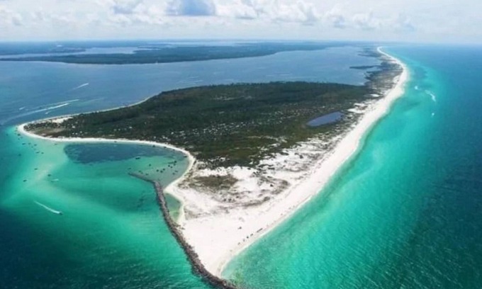 White's Gulfview House | Experience Ultimate Coastal Bliss at "Watermelon & Wine" - Your Newest 30A Haven