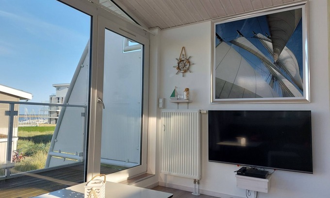 Wendtorfer Strand House | "Experience Ultimate Relaxation at Ostseehaus Carolin Marina Wendtorf!"