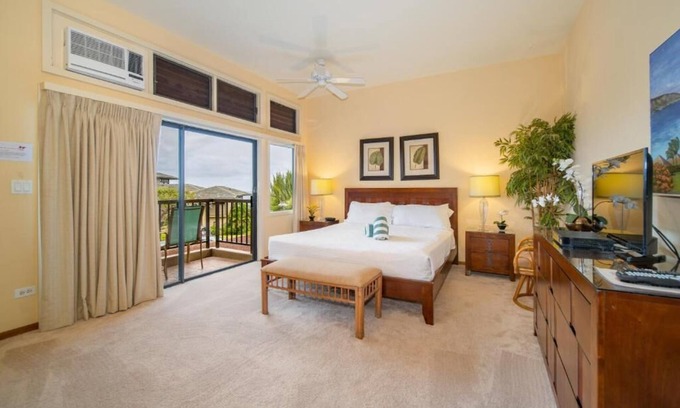 Kapalua Hotel | Explore Kapalua: Villas with Hiking Trails Nearby