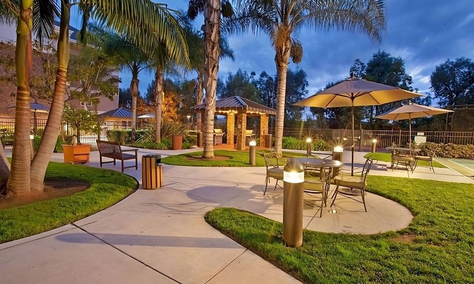Sorrento Valley Hotel | Explore San Diego's Wonders! Full Kitchen, Free Breakfast, Pool, Pet-friendly!