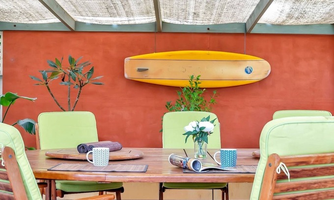 Port Noarlunga South House | Explore the Coast and Wine Regions in Port Noarlunga