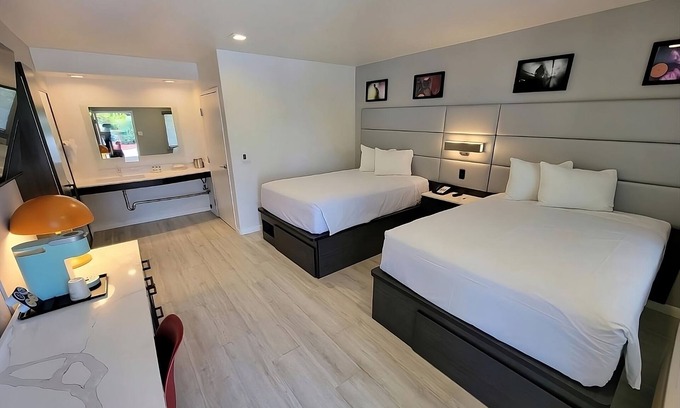 Newhall Resort | Explore the Rosicrucian Egyptian Museum! 2 Vintage-Modern Units, FREE Parking!