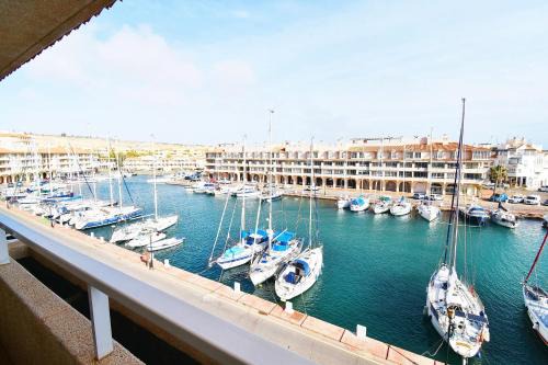 Almerimar Apartment | Expoholidays - Duplex vistas al Puerto deportivo Almerimar