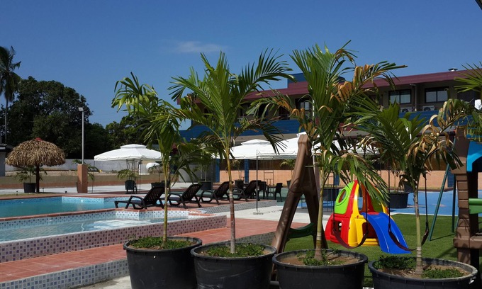 Las Lajas Hotel | Express Inn Coronado Hotel & Camping