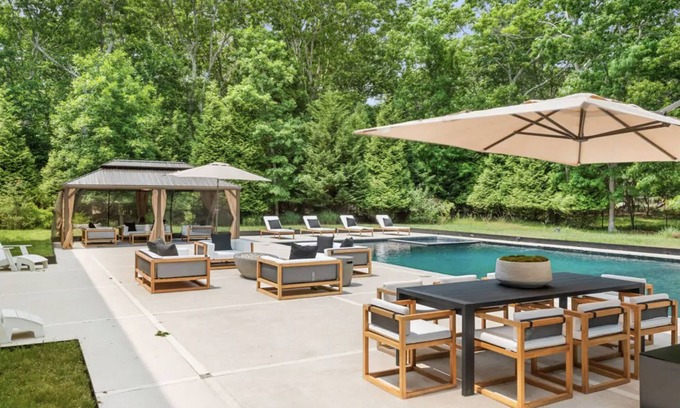 Springs Villa | Exquisite Home l East Hamptons l Pooln