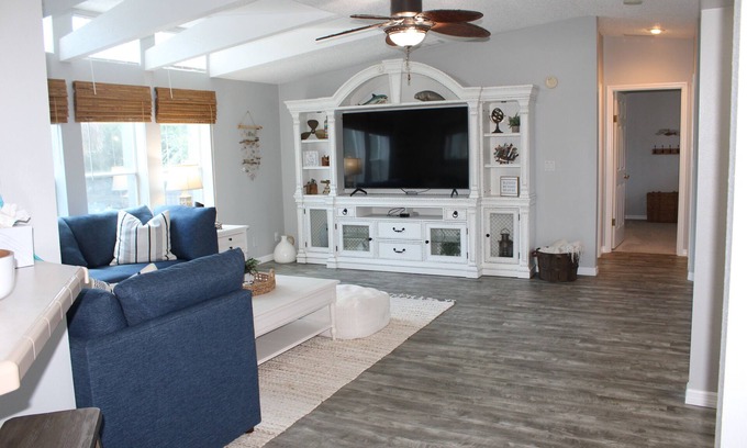 Crystal River House | Exquisite riverfront home in Ozello Keys with private dock. Sleeps 10.