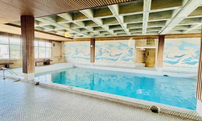 Shaughnessy Village Apartment | Exquisite Skyview Downtown Montreal Apartment