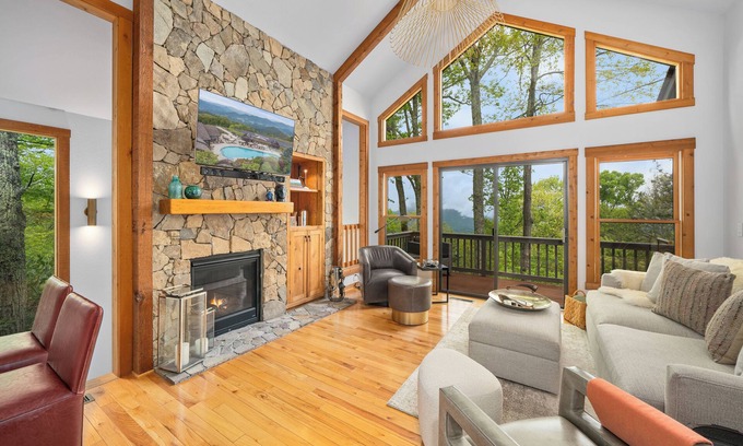 Mountain Air Villa | Exquisite Views- Private Club Access