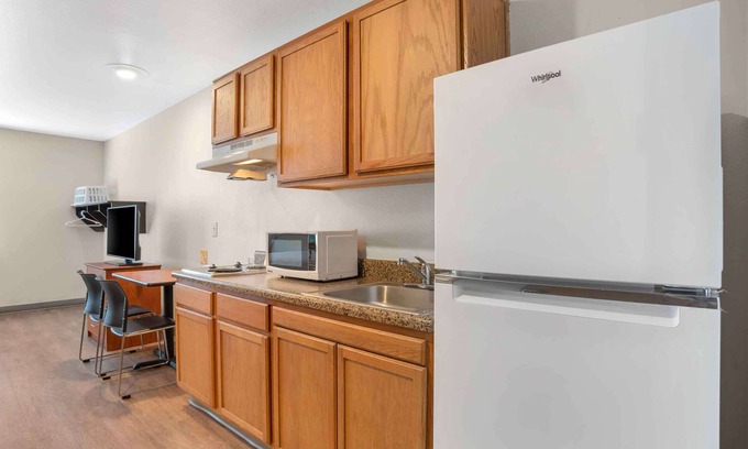 Gulfport Hotel | Extended Stay America Select Suites - Gulfport