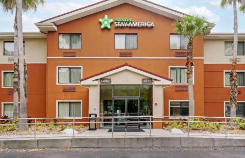 Tampa Hotel | Extended Stay America Select Suites Tampa Airport Memorial Hwy
