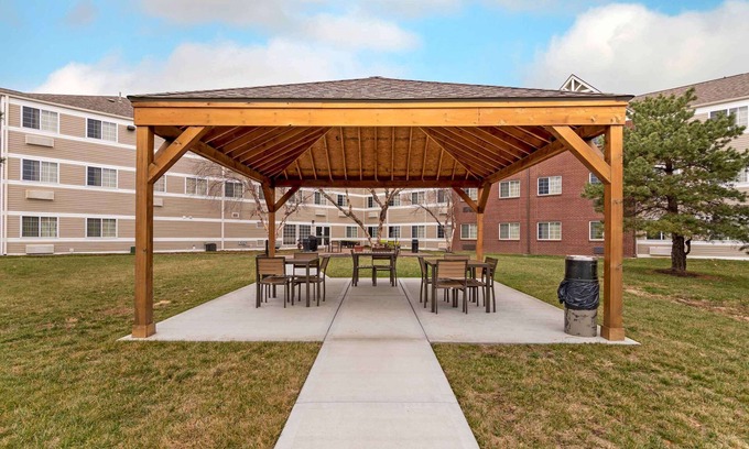 Waldron Hotel | Extended Stay America Suites Kansas City Airport Tiffany Spr