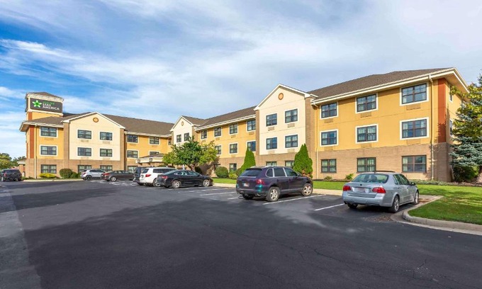 Brooklyn Hotel | Extended Stay America Suites - Cleveland - Brooklyn