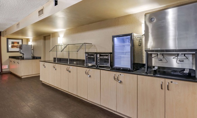 Florida Center Hotel | Extended Stay America Suites Orlando Theme Parks Major Blvd