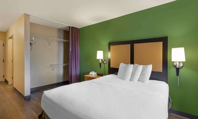 North Olmsted Hotel | Extended Stay America Suites Cleveland Airport North Olmsted