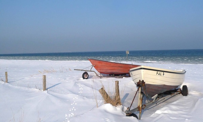 Falshoft House | Extraordinary holiday home for romantic hours directly on the Baltic Sea