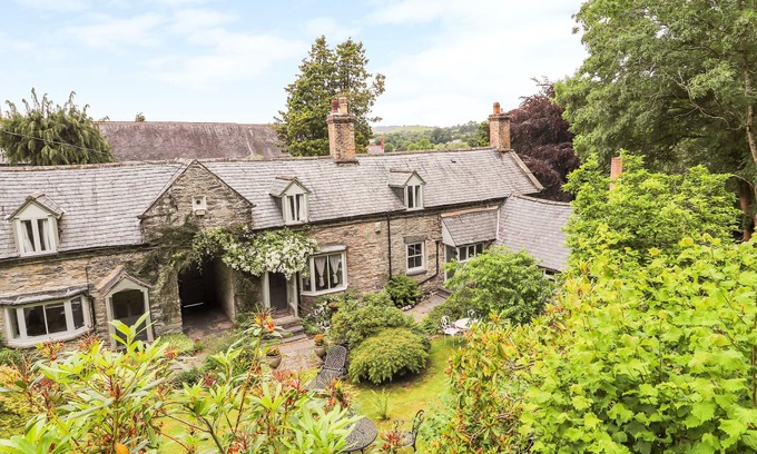 Corwen Cottage | EYTON COTTAGE, family friendly, character holiday cottage in Corwen