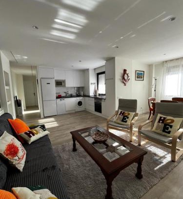 Gijon City Centre Apartment | EZCURDIA 44
