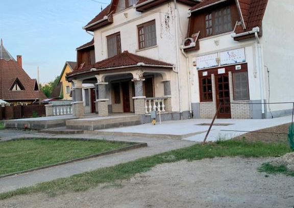 Tiszafured Apartment | Fészek apartmanok