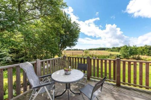 Borgsum Apartment | Föhr you! Wohnung 1 - Ruhige Wohnung mit Balkon & Meerblick