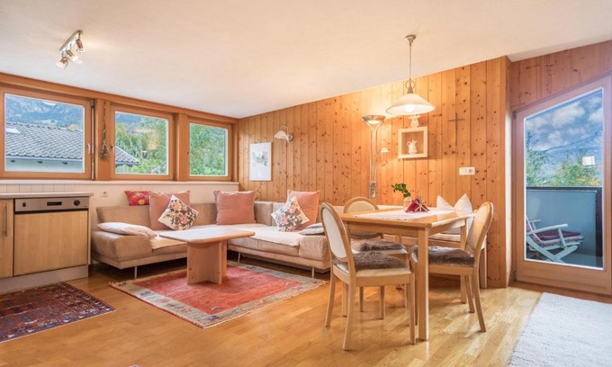 Grossdorf Apartment | Försterhaus Wohnung Dachgeschoss