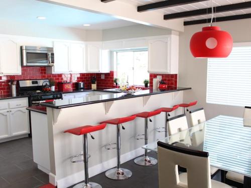 Hermosa Village House | F-24 Mickeys House