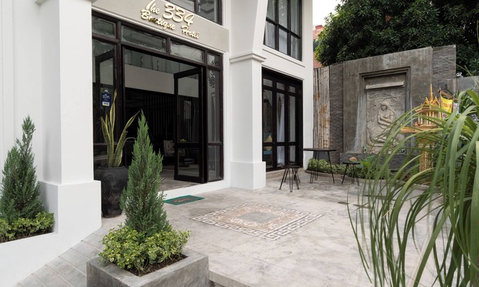 Chamkar Mon Hotel | F L G Hotel