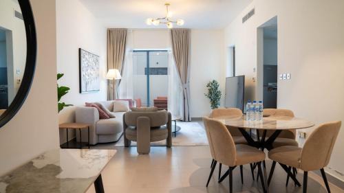 Abu Dhabi House | F1 Dream 4br Villa! - Yas Island