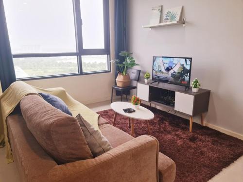 Cyberjaya Apartment | F2-17-07 South View2 -TamarindSuiteWi-FiNetflixFree Parking