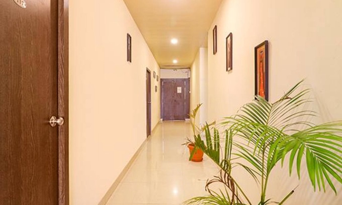 Hyderabad Hotel | Fabexpress Airport Stay Inn