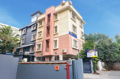Baner Hotel | FabExpress Corporate Hub - Nr Manipal Hospitals Baner