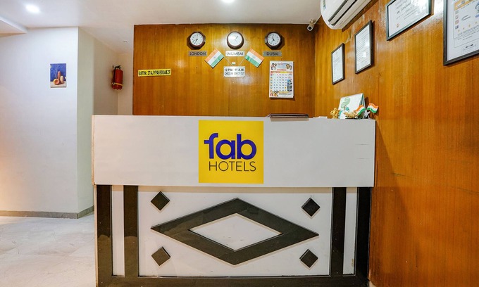 Santacruz Hotel | Fabexpress Deluxe Residency